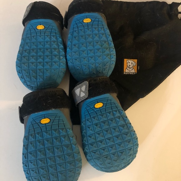 Ruffwear grip trex dog boots. Like new! - Picture 2 of 2